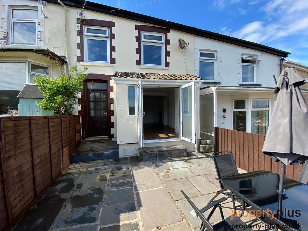 Terrace, Clydach Vale Tonypandy 3 bed terraced house £119,950