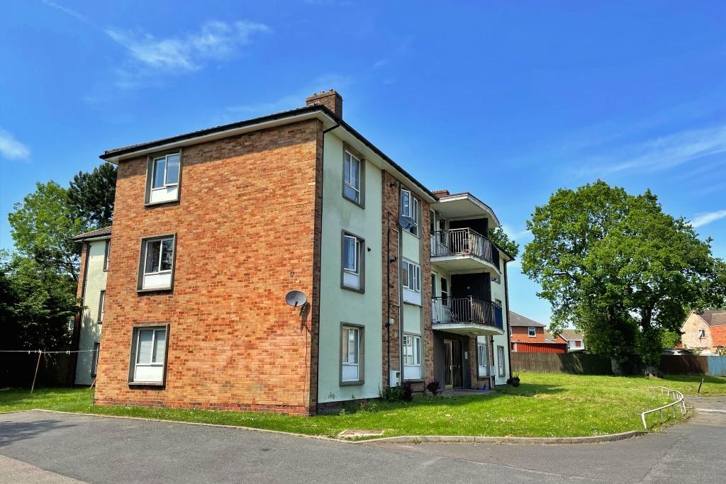 Elegant 2 Bedroom Appartment with Balcony for sal