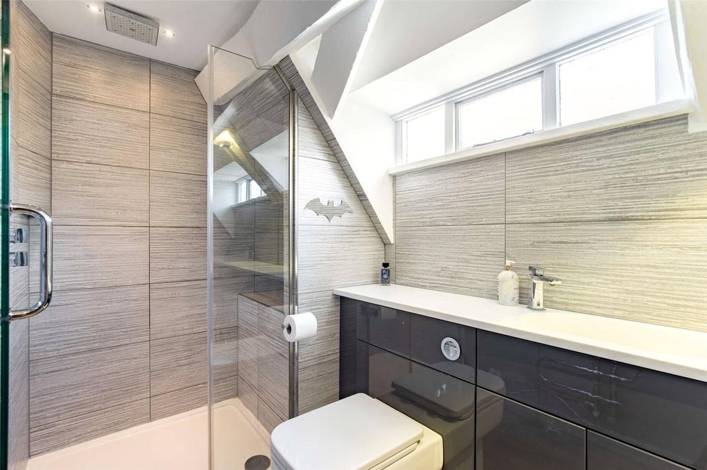 Large Shower Room