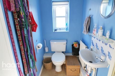 27 Chaffinch Drive, Harwich, CO12 4WL