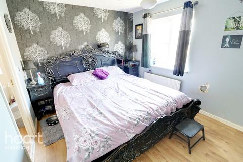 27 Chaffinch Drive, Harwich, CO12 4WL