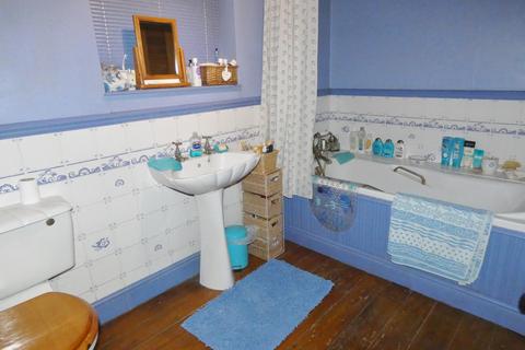 97 Eastern Road, Romford, RM1 3PB