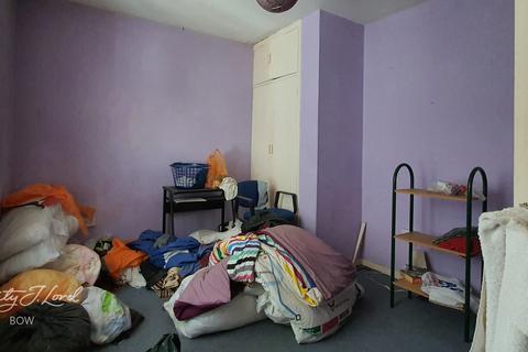 Flat 13, Roxford House Devas Street, London, E3 3LN