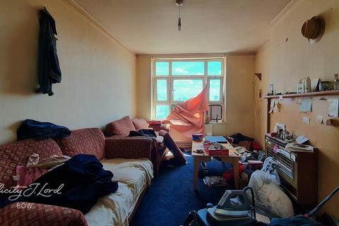 Flat 13, Roxford House Devas Street, London, E3 3LN