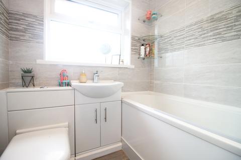 2 Fernleigh Close, Blackpool, FY2 0HS