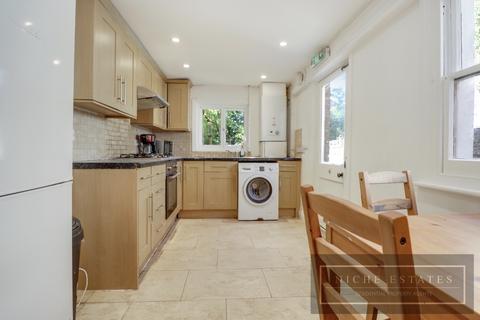undefined, Calverley Grove, Archway, London, N19