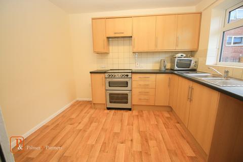 3 bedroom end of terrace house to rent, Arnold Drive, Colchester, Essex, CO4