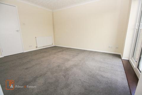 3 bedroom end of terrace house to rent, Arnold Drive, Colchester, Essex, CO4