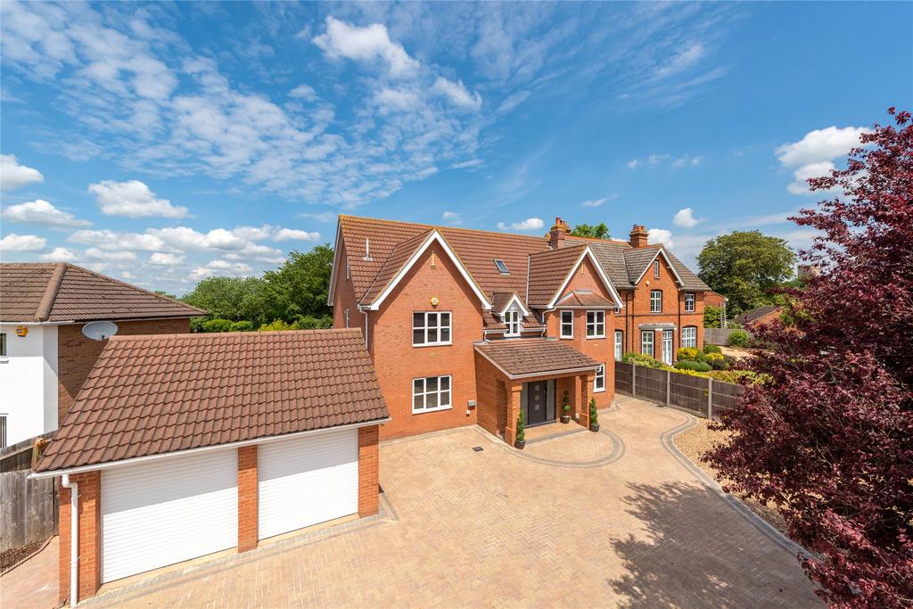 Biggleswade Road, Dunton, Biggleswade, Bedfordshire, SG18 6 bed detached house £1,295,000