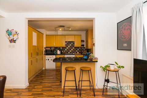 52 Woodburn Close, London, NW4 2NF