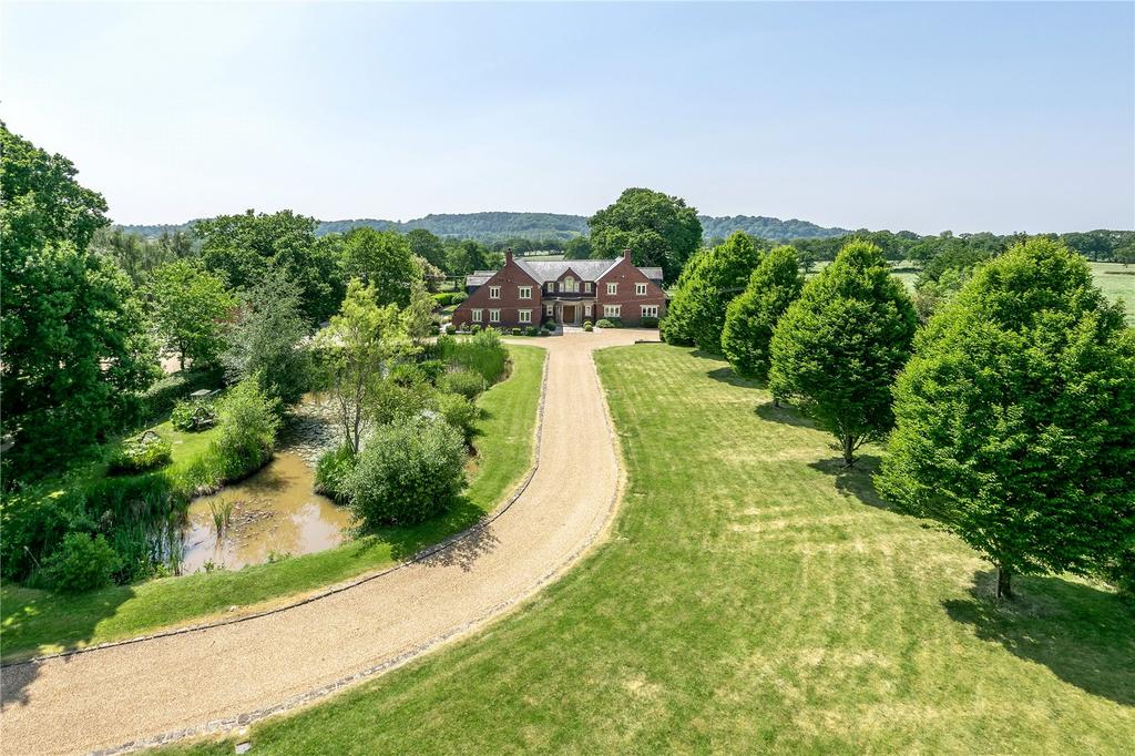 Prestbury Road, Wilmslow, Cheshire, SK9 8 bed detached house for sale