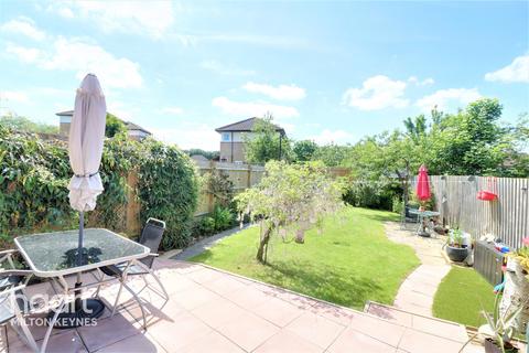 30 Cornbury Crescent, Downhead Park, Milton Keynes, MK15 9AS