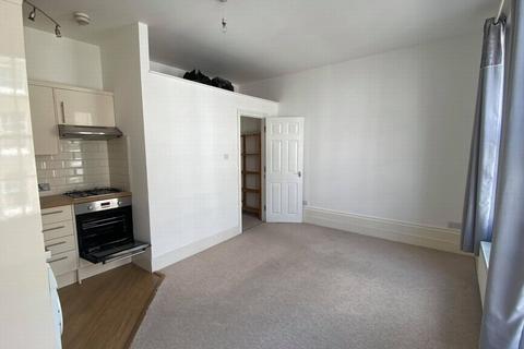 1 bedroom flat to rent - Castle Street, Dover, CT16