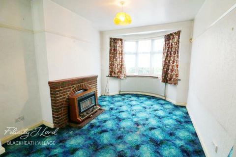 53 Mayday Gardens, London, SE3 8NJ