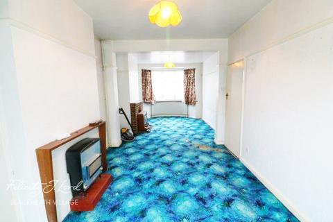 53 Mayday Gardens, London, SE3 8NJ