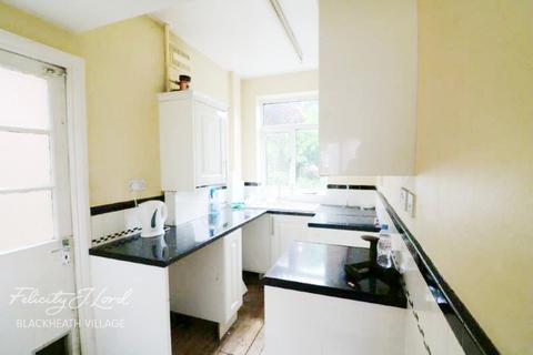 53 Mayday Gardens, London, SE3 8NJ