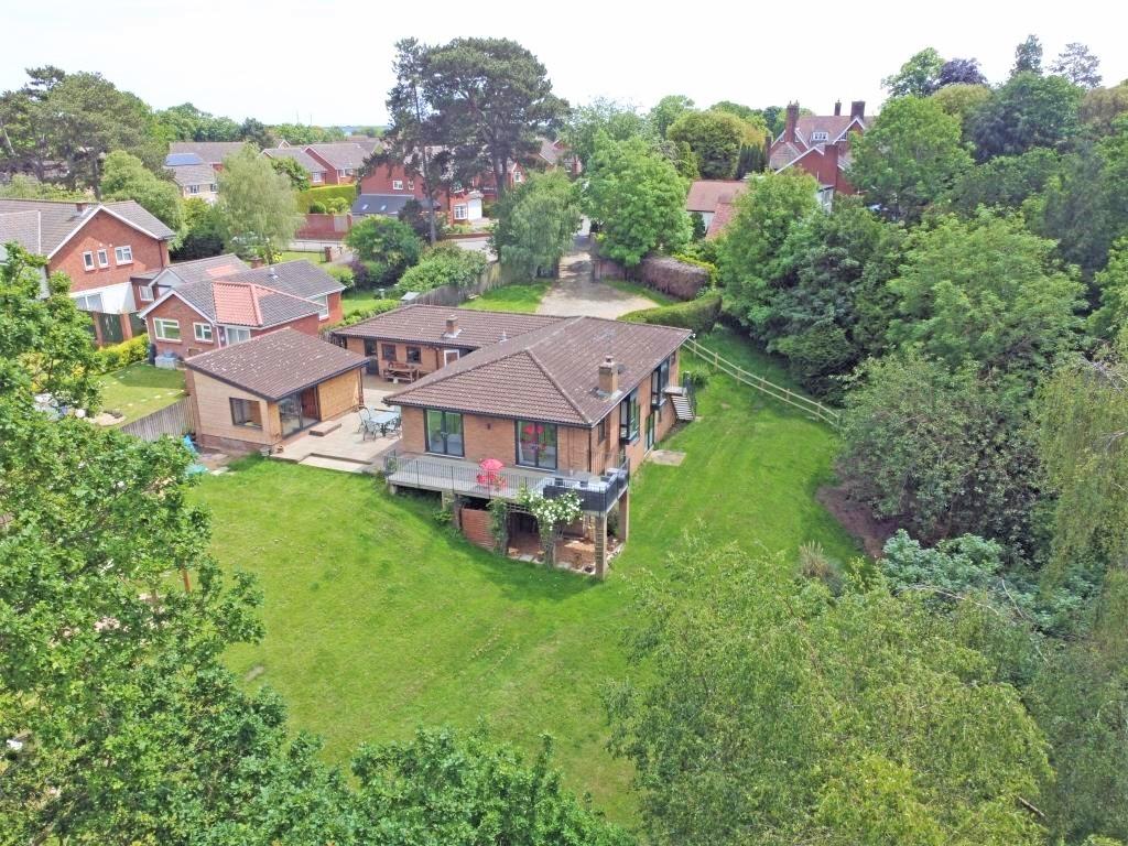 Queenscliffe Road, Ipswich 5 bed detached house £595,000