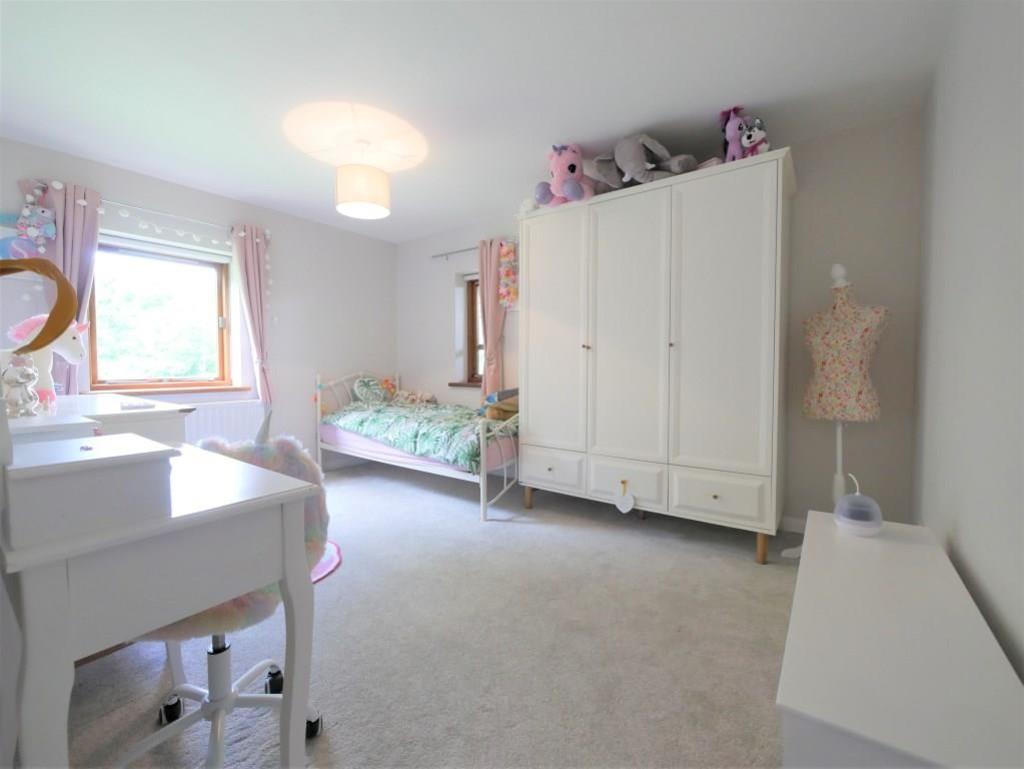 Lg bedroom3