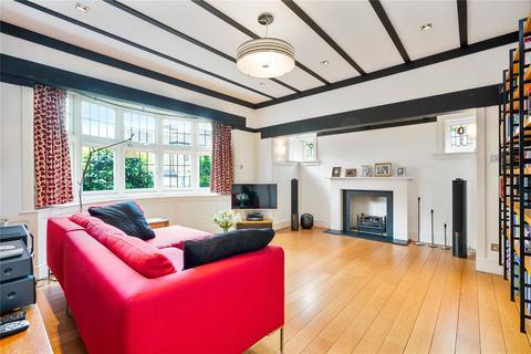 40 Waldeck Road, London, W13 8LZ