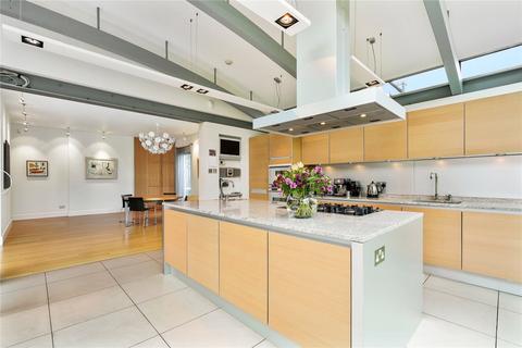 40 Waldeck Road, London, W13 8LZ