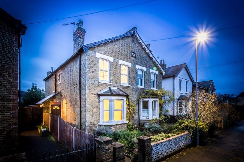 Canbury Avenue, Kingston Upon Thames 3 bed semidetached house £875,000