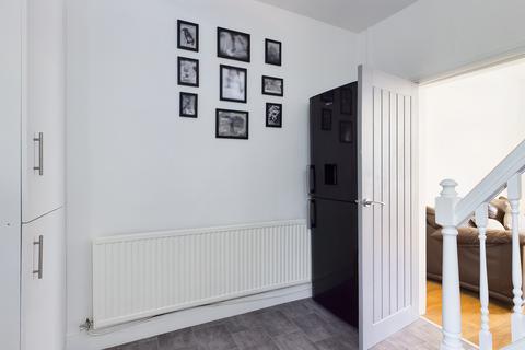 2 Brookway, Lees, Oldham, OL4 5BE