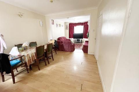 19 Shrubbery Road, Southall, UB1 2DU