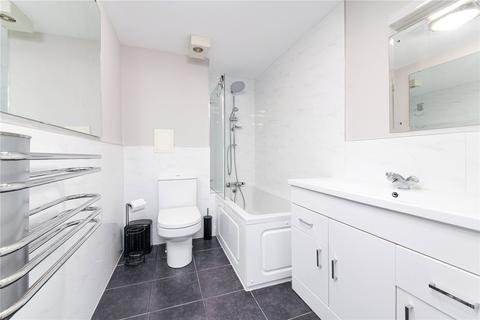 1 bedroom flat to rent, Oakleigh Court, Murray Grove, London, N1