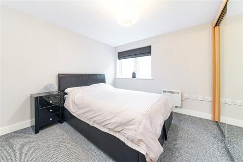 1 bedroom flat to rent, Oakleigh Court, Murray Grove, London, N1