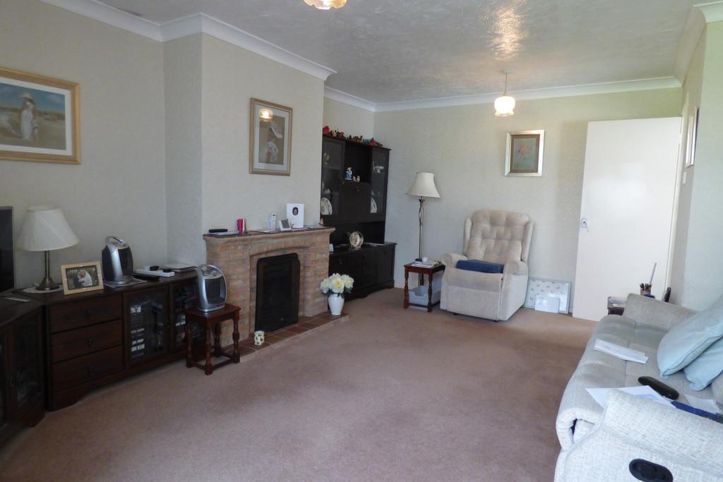 Walkfield Road, Alrewas 2 bed detached bungalow £265,000