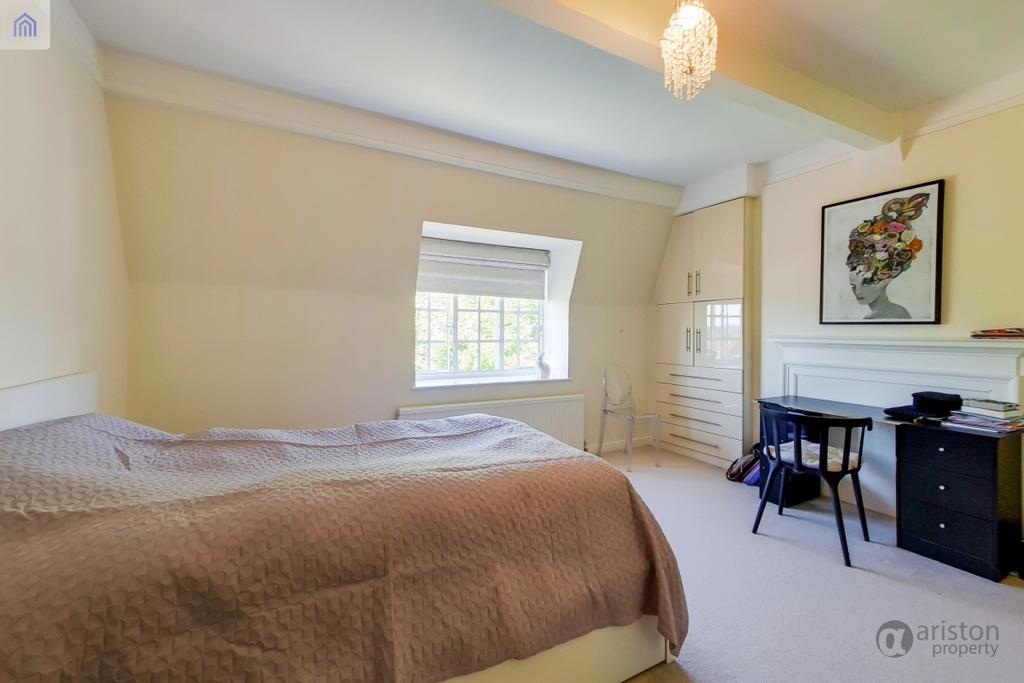 Twyford Avenue, Muswell Hill 3 bed flat £2,383 pcm (£550 pw)