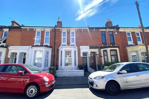 6 bedroom terraced house to rent, Playfair Road, Southsea