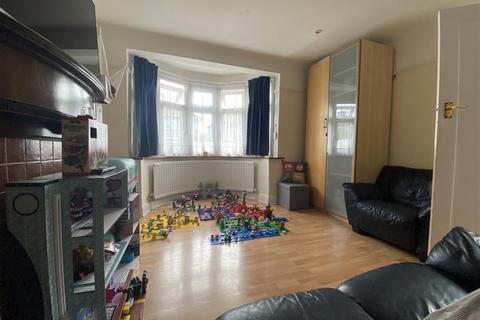 13 Ventnor Avenue, Stanmore, HA7 2HX