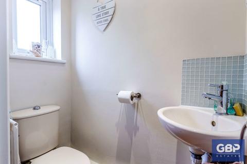 68 Douglas Road, Hornchurch, RM11 1AR