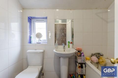 68 Douglas Road, Hornchurch, RM11 1AR