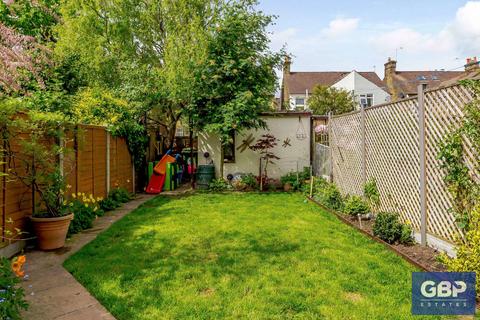 68 Douglas Road, Hornchurch, RM11 1AR