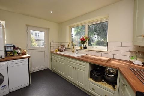 Fernbank High Street, Rattray, Blairgowrie, PH10 7DE