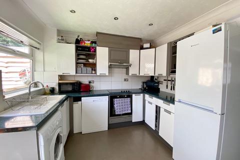 18 Whenman Avenue, Bexley, DA5 2BS