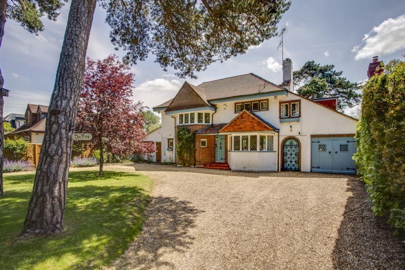 Farthing Green Lane, Stoke Poges... 3 bed detached house £1,025,000