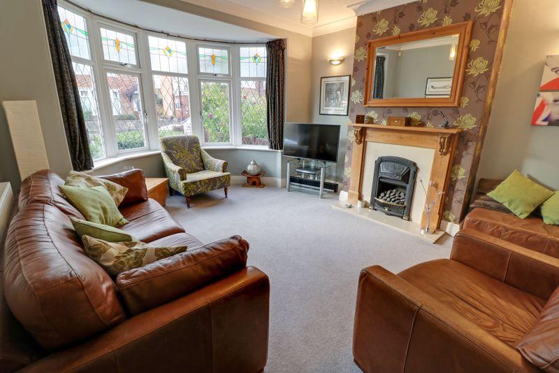 Legarde Avenue, West Hull 4 bed semidetached house £265,000