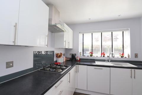 19 Ashby Drive, Barton Le Clay, Bedford, MK45 4SA
