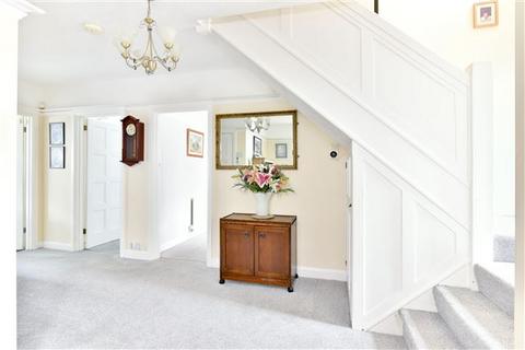 4 bedroom detached house for sale, George V Avenue, West Worthing, West Sussex, BN11 5RQ