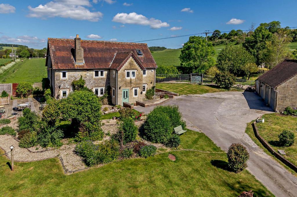Upton Lovell, Warminster, Wiltshire 5 bed detached house £795,000
