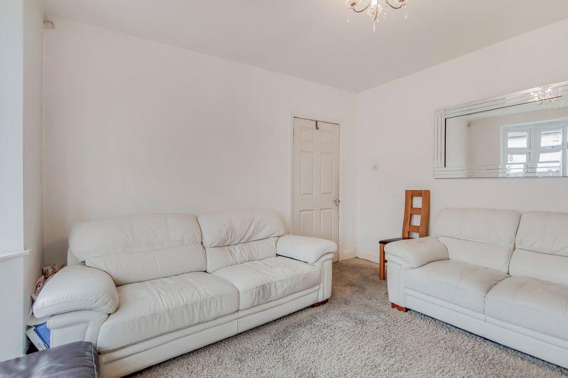 Granton Avenue, Upminster 5 bed semidetached house £700,000