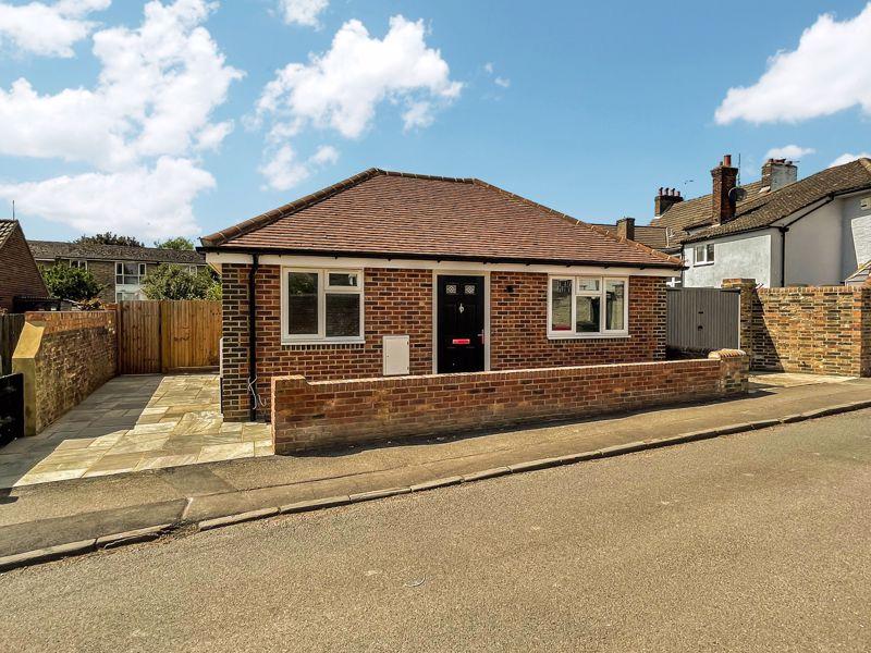 Arun Way, Horsham 2 bed detached bungalow £400,000