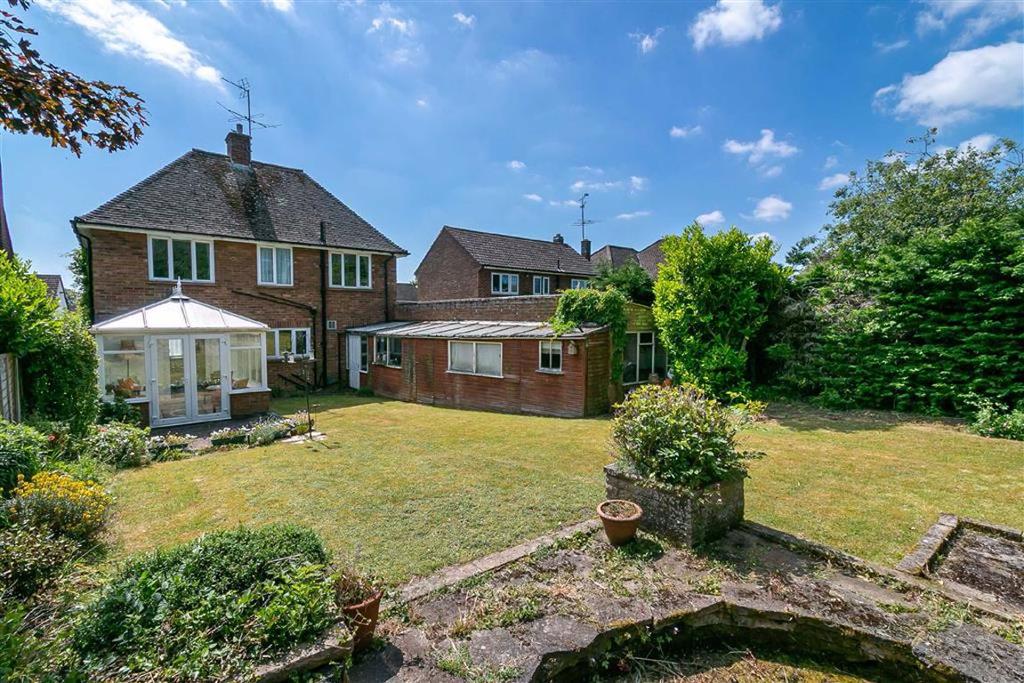 Dale Close, Hitchin, SG4 3 bed detached house £700,000