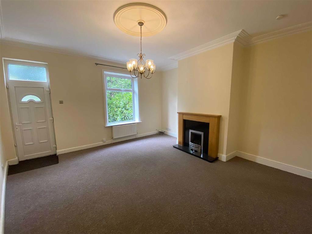 Lindley Road, Blackley, Elland, HX5 3 bed cottage £650 pcm (£150 pw)