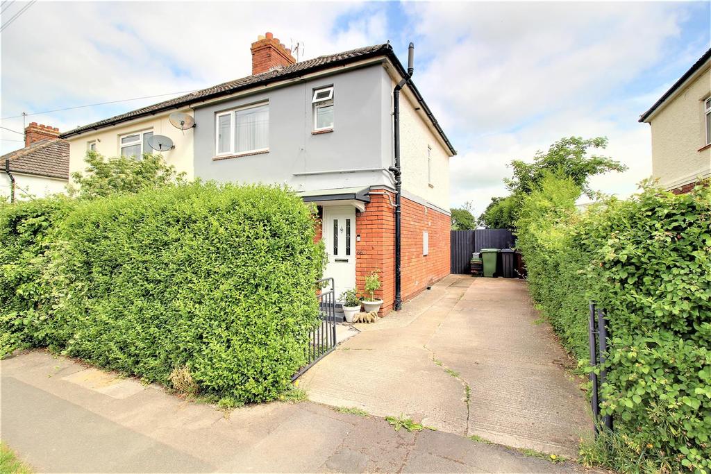 Woodcock Lane, Stonehouse 3 bed semidetached house £259,950