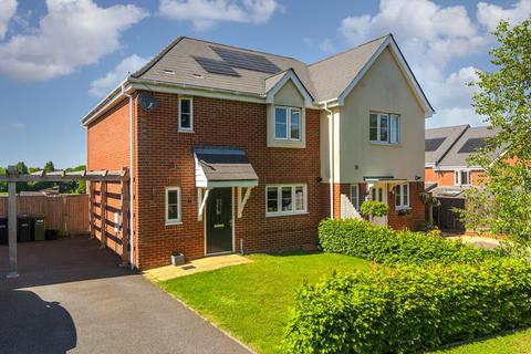 3 bedroom semi-detached house for sale, Tealby Close, Lower Kingswood, Tadworth