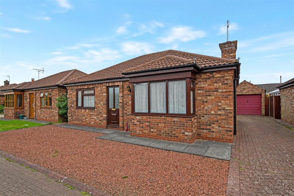 Breydon Court, BurtonUponStather... 2 bed detached bungalow £174,950